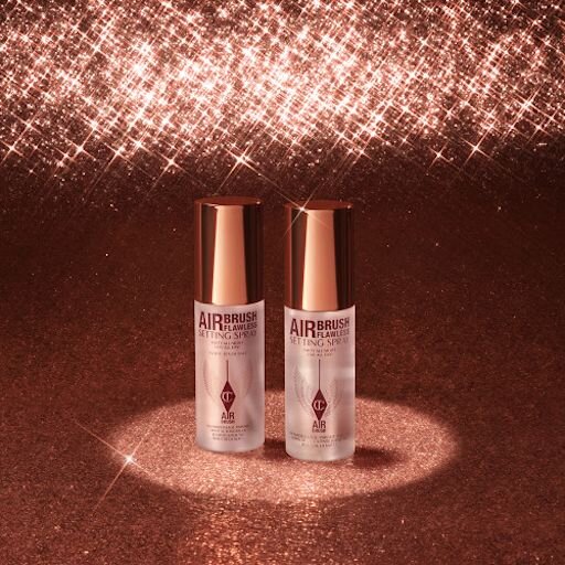 CHARLOTTE’S BEKROONDE TRIO VOOR EEN MOOIE TEINT: HUIDVERZORGING & MAKE-UP KIT