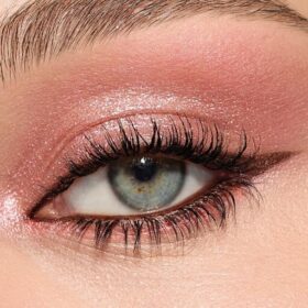 CHARLOTTE’S PALET MET VERFRAAIENDE OOGTRENDS PINK LOVE