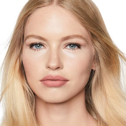 FLAWLESS FINISH HUIDPOEDER & PENSELKIT