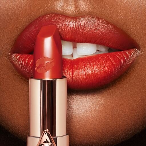 Hot Lips 2 NAVULLING RED HOT SUSAN